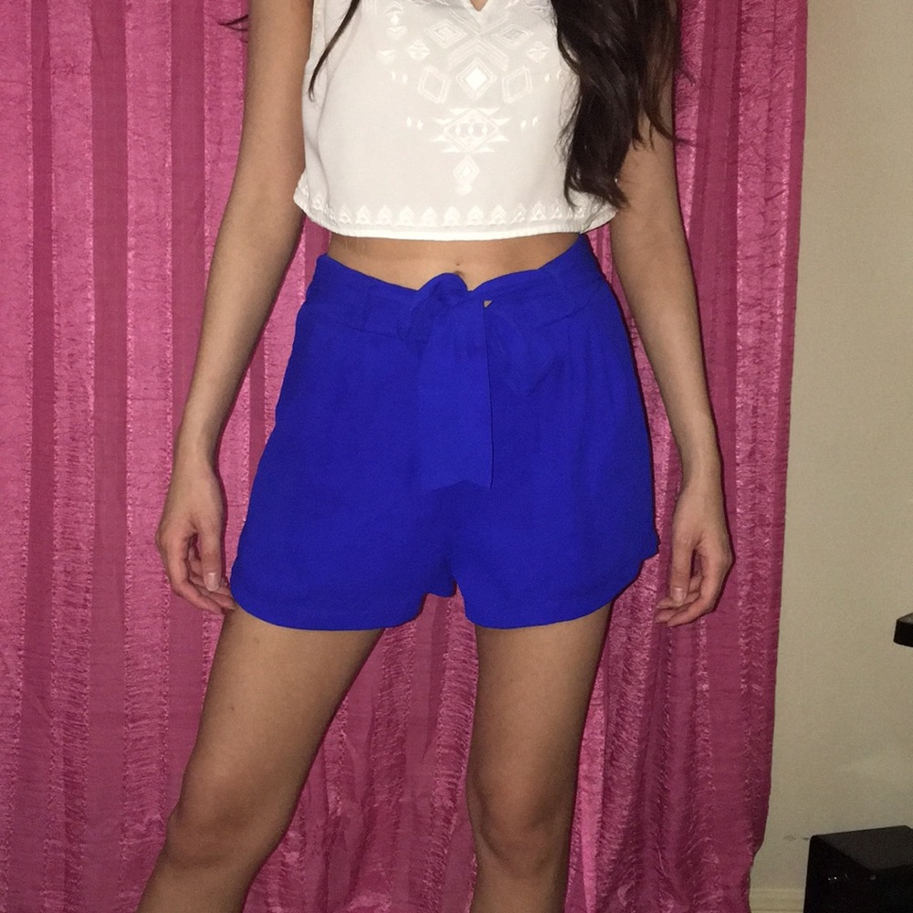 Blue tie front shorts cute